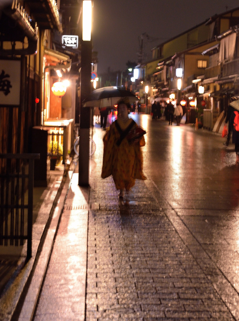雨の花見小路