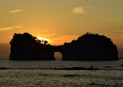 円月島夕景