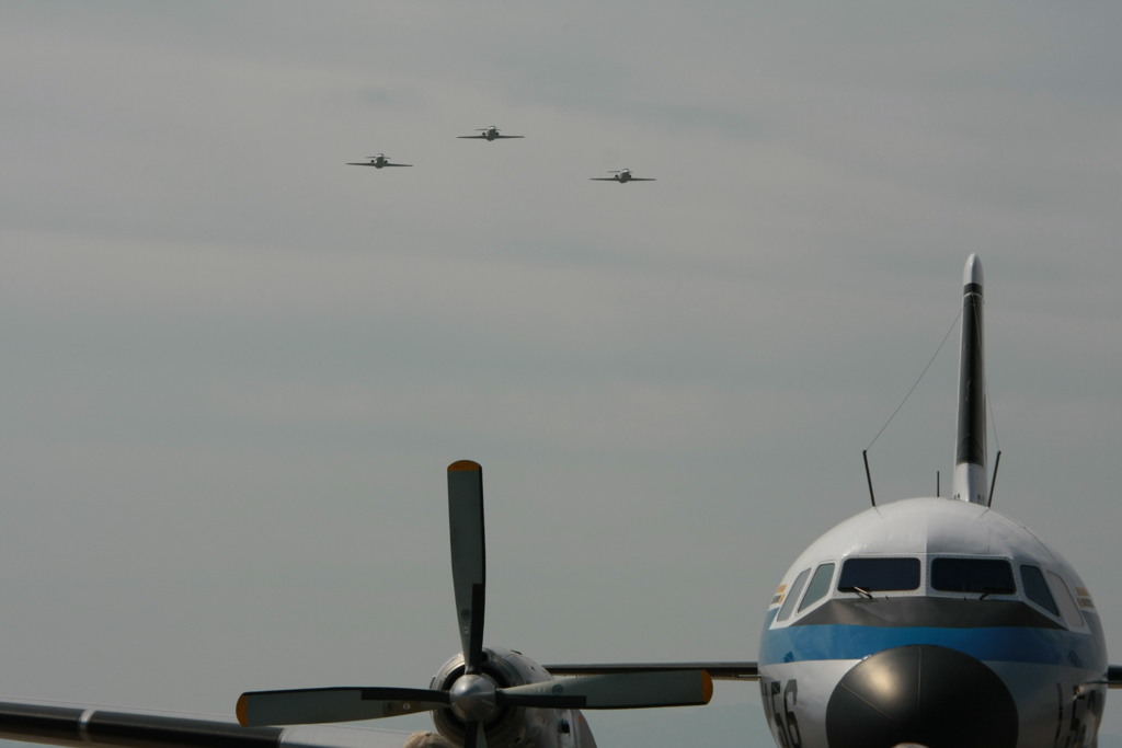 YS-11