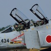 展示飛行前の厳しい表情２