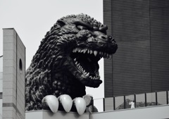 新宿ゴジラ