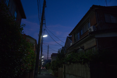夜の帳（なんてことのない住宅街の一角で）