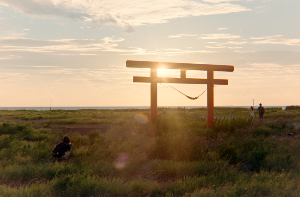 鳥居と夕日（FILM）