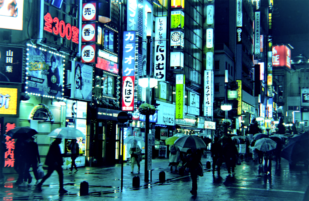 雨の日の新宿はブレードランナー