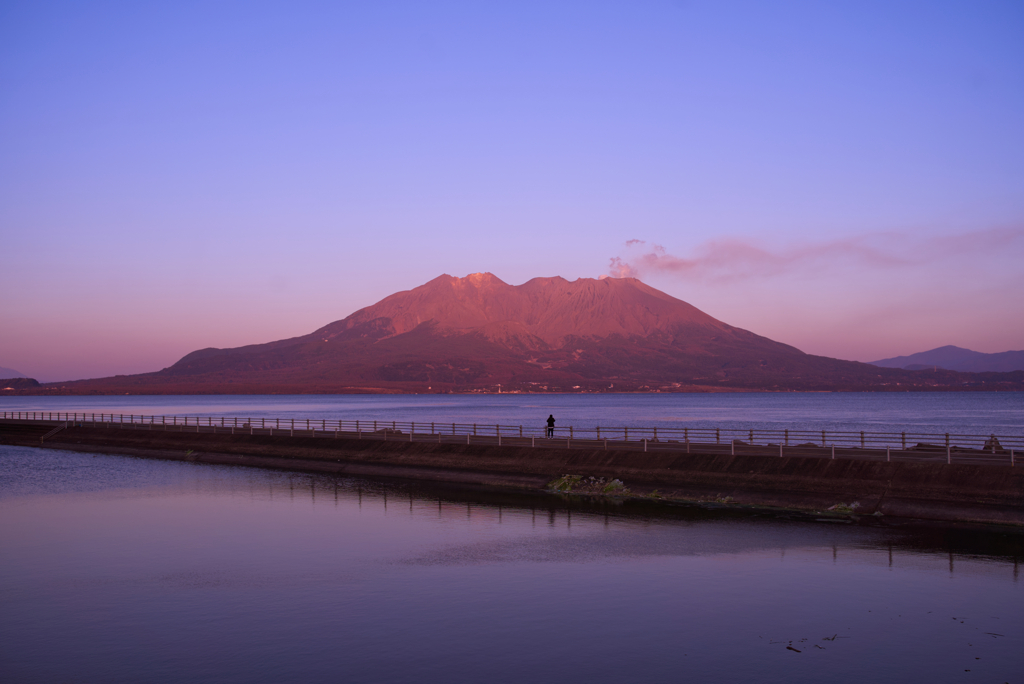 赤桜島 by uluta-seven （ID：13388723） - 写真共有サイト:PHOTOHITO