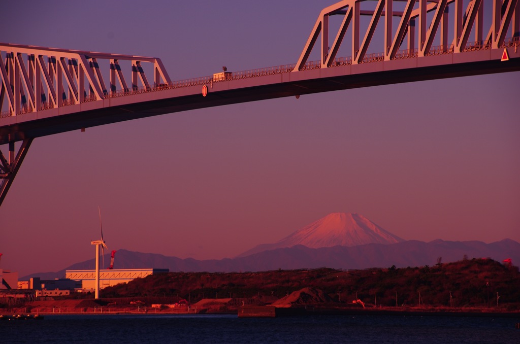 ゲートブリッジと富士山2