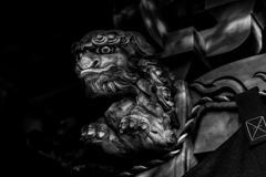 氏神さまの木鼻（獅子）