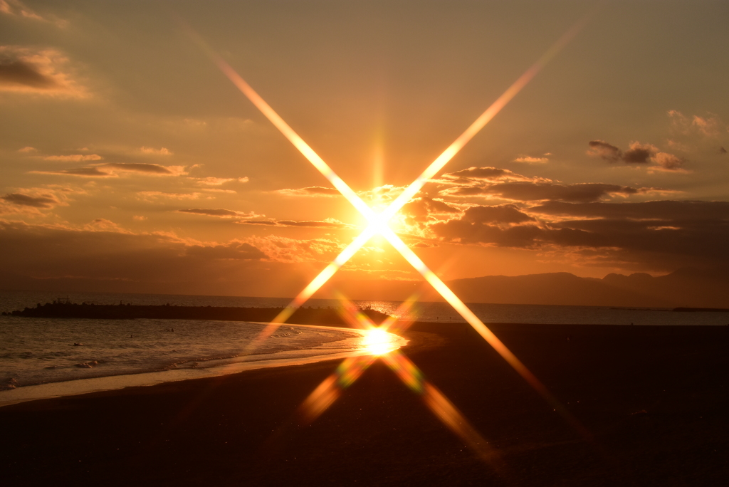 夕陽（クロスフィルター使用）