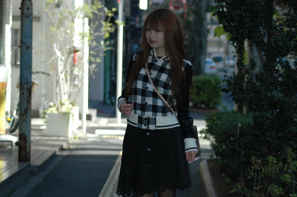 まみさん　　《路地散歩》　３