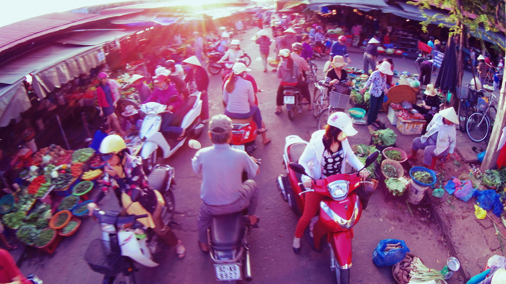 ベトナム　ホイアン市場