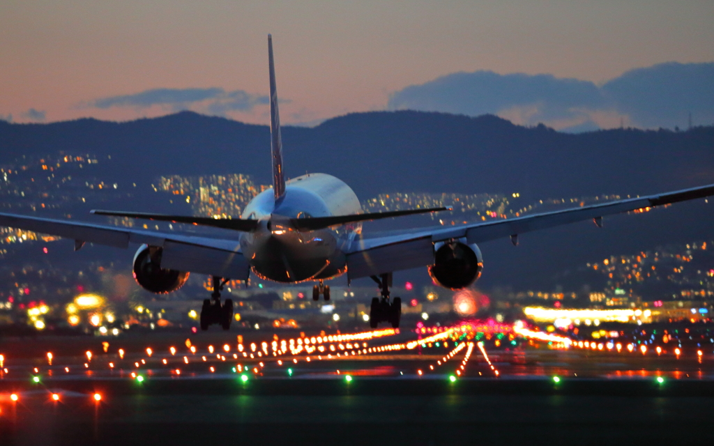 三度目のチャレンジ 伊丹空港の千里川土手にて By Leopard Id 写真共有サイト Photohito