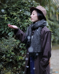 雪の舞う中で　＃２