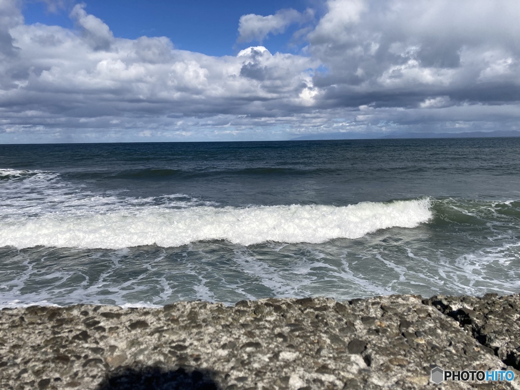 朝の前浜　　波高し！