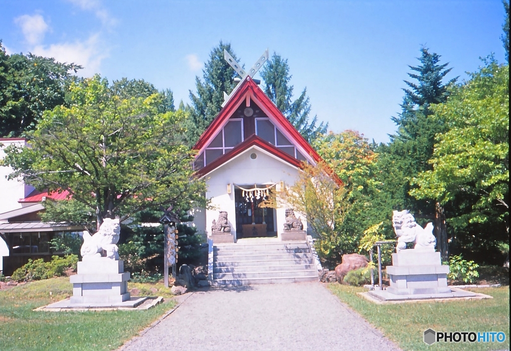 教会?  いいえ　神社です・・・