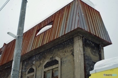 寒々しい洋館３