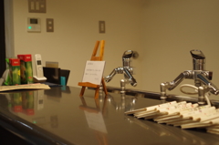 カウンターで・・・