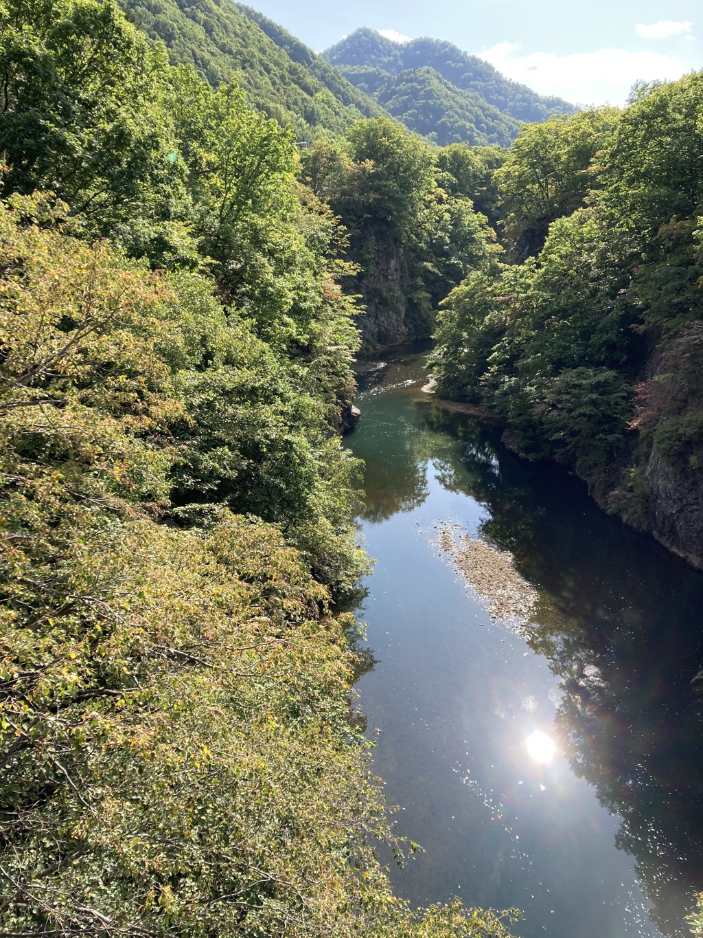 穏やかな渓谷…