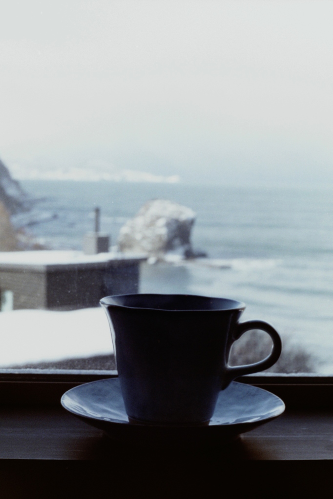 カフェの窓も冬・・・