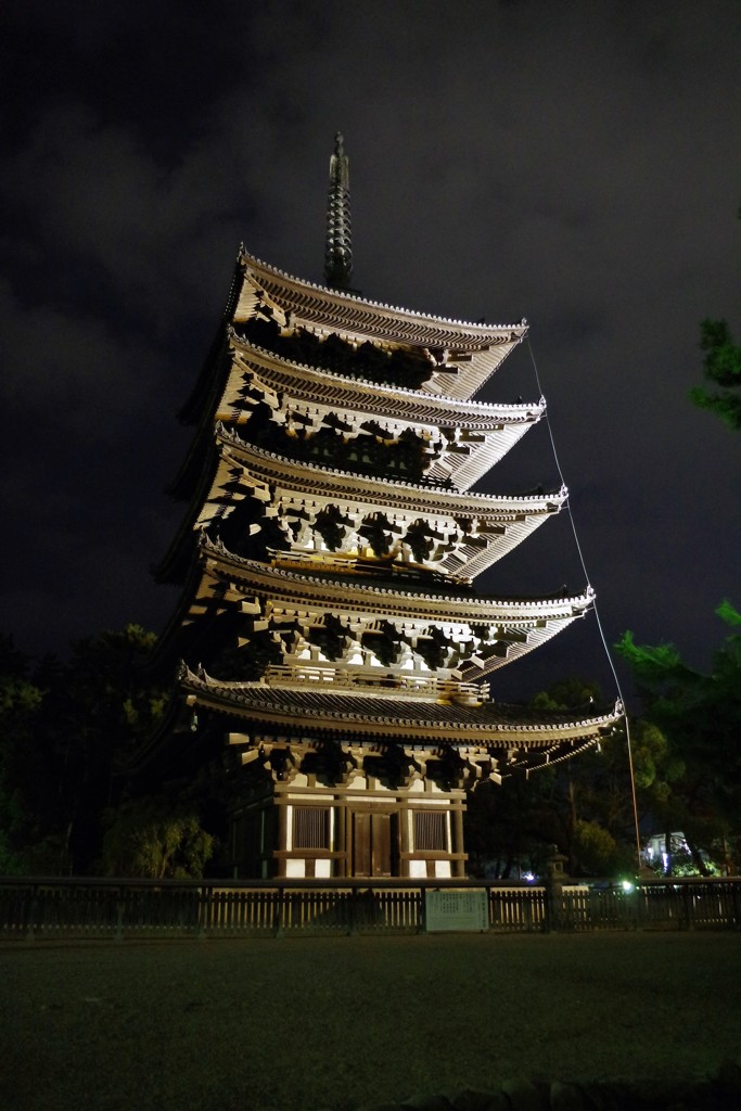 興福寺五重塔（ライトアップ）