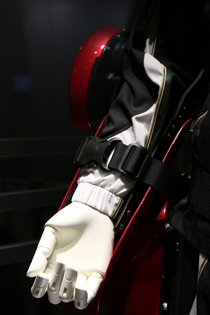 ロボットスーツ