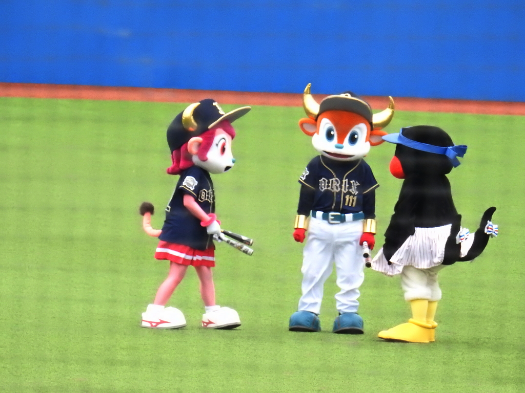 神宮球場セパ交流戦ー３
