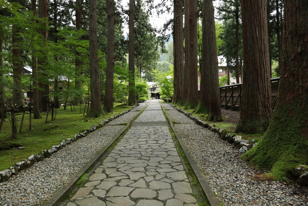 南魚沼市　雲洞庵・１２