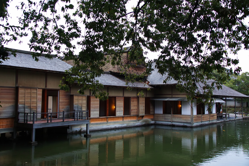 福井市　養浩館庭園