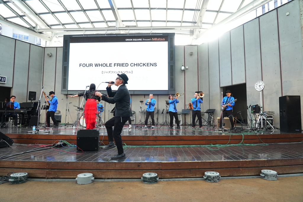 ビッグバンド・４