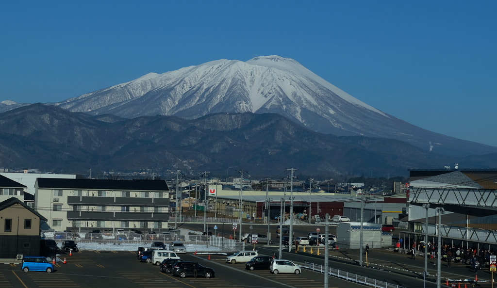 岩手山（車窓から）