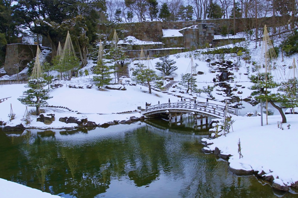 玉泉院丸冬景色