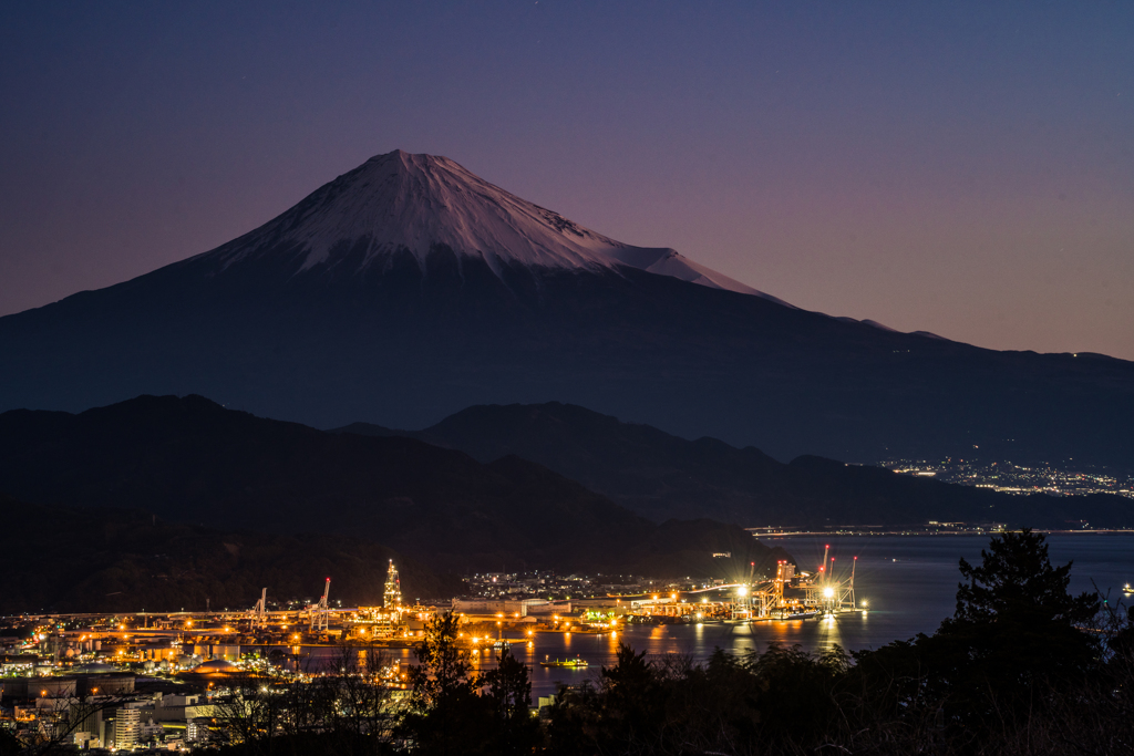 夜明けの富士