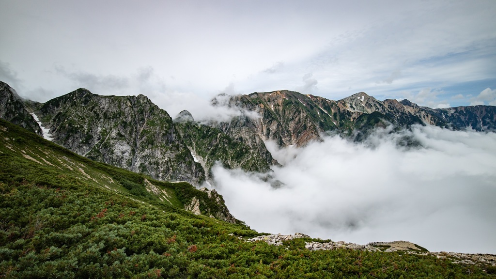横たわる雲