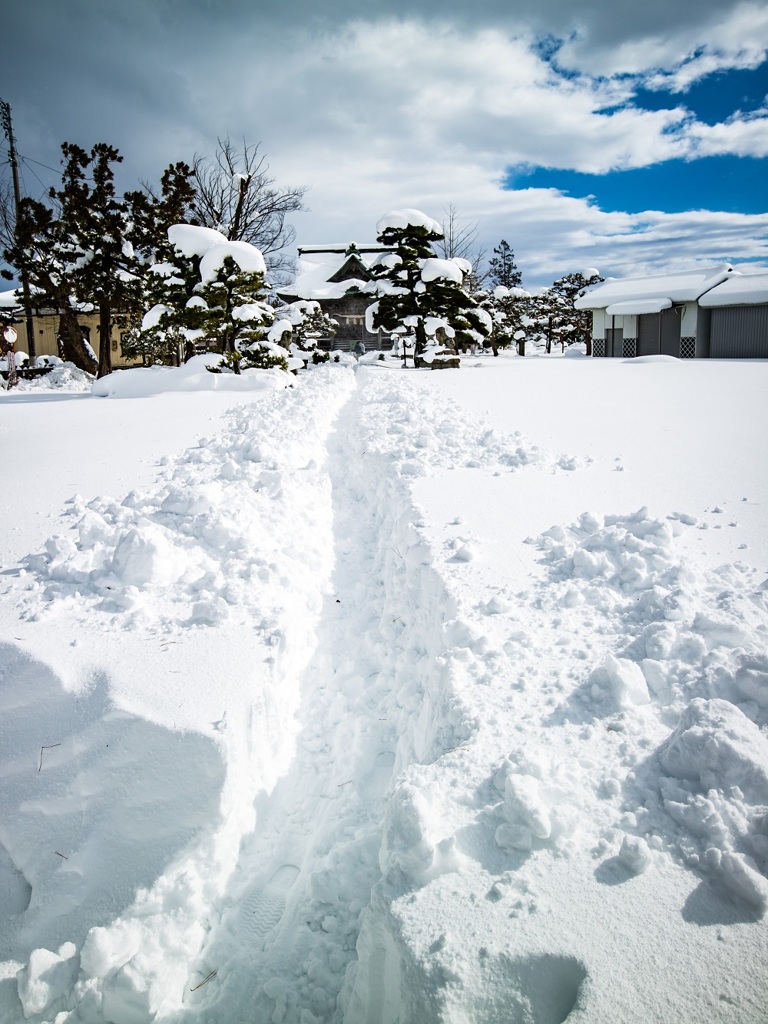 road to shrine