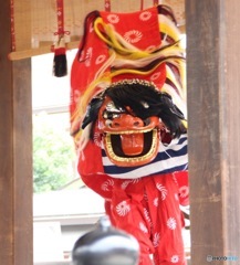 獅子舞の奉納