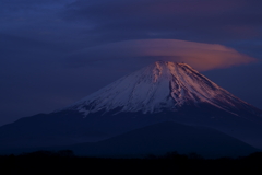 傘雲夕照