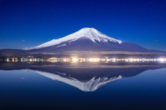 真夜中の逆さ富士