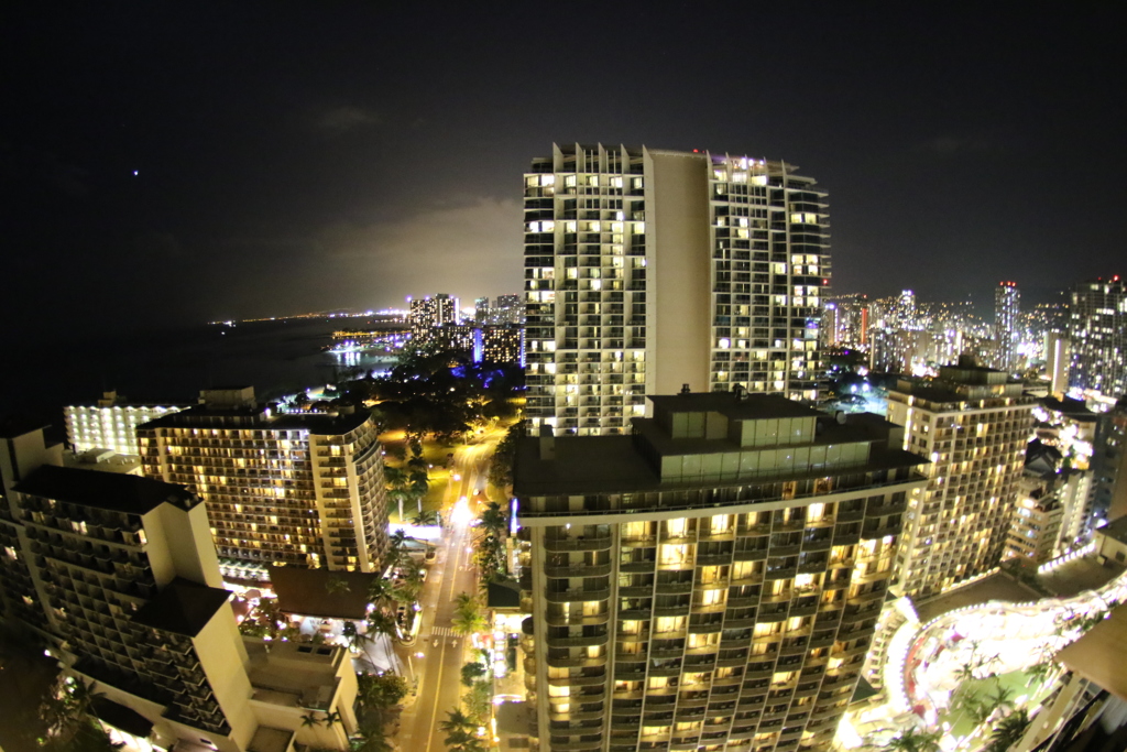 夜景 (THE IMPERIAL HAWAII RESORT)