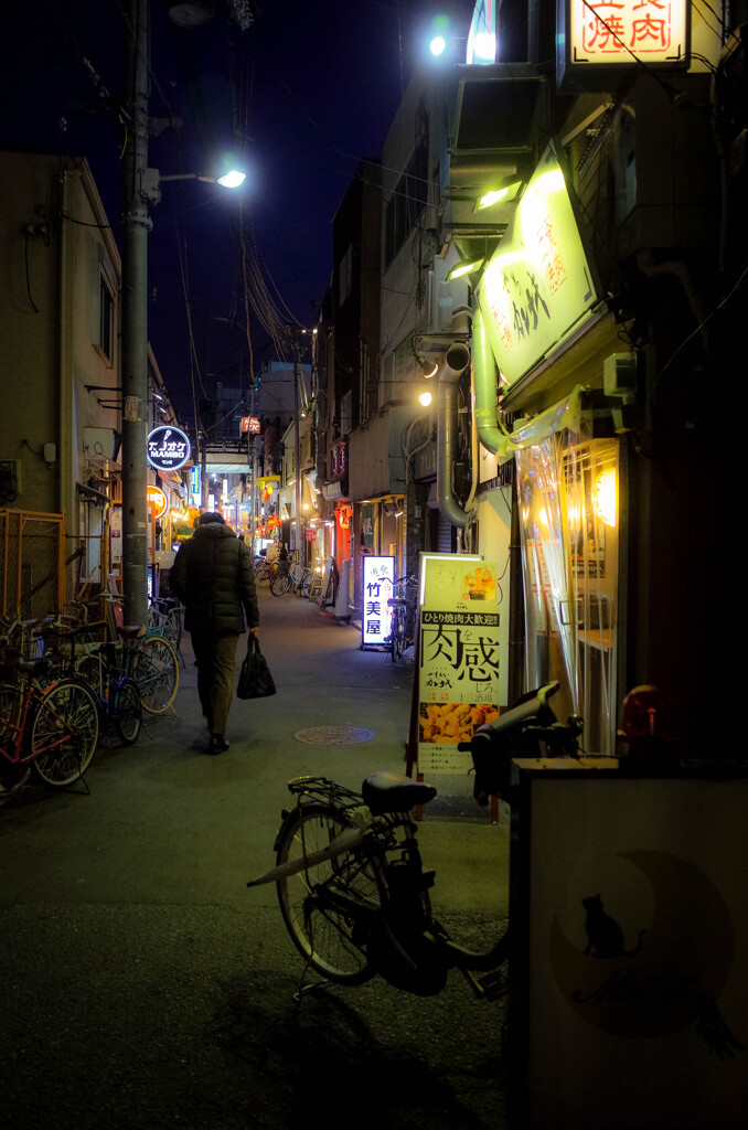 路地裏　６