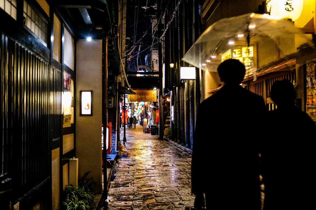 路地裏　３