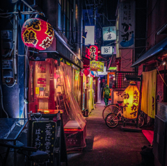 路地裏　４
