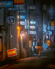 路地裏　１０２