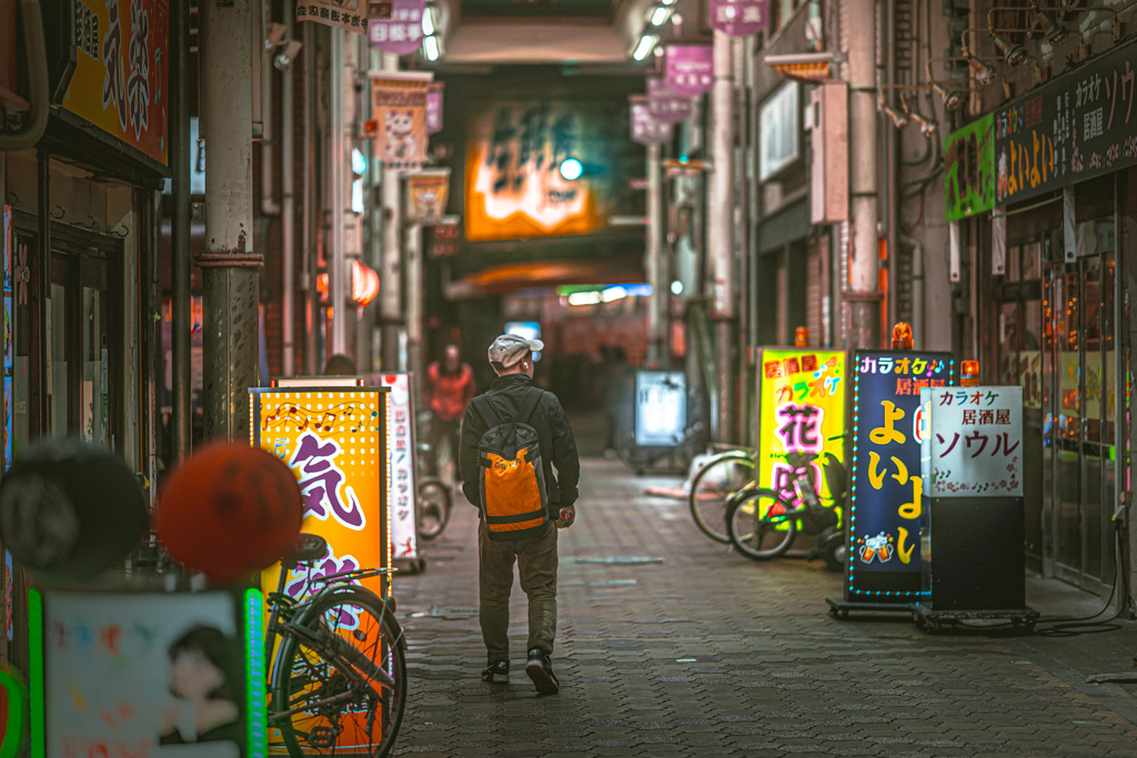 路地裏　１４５