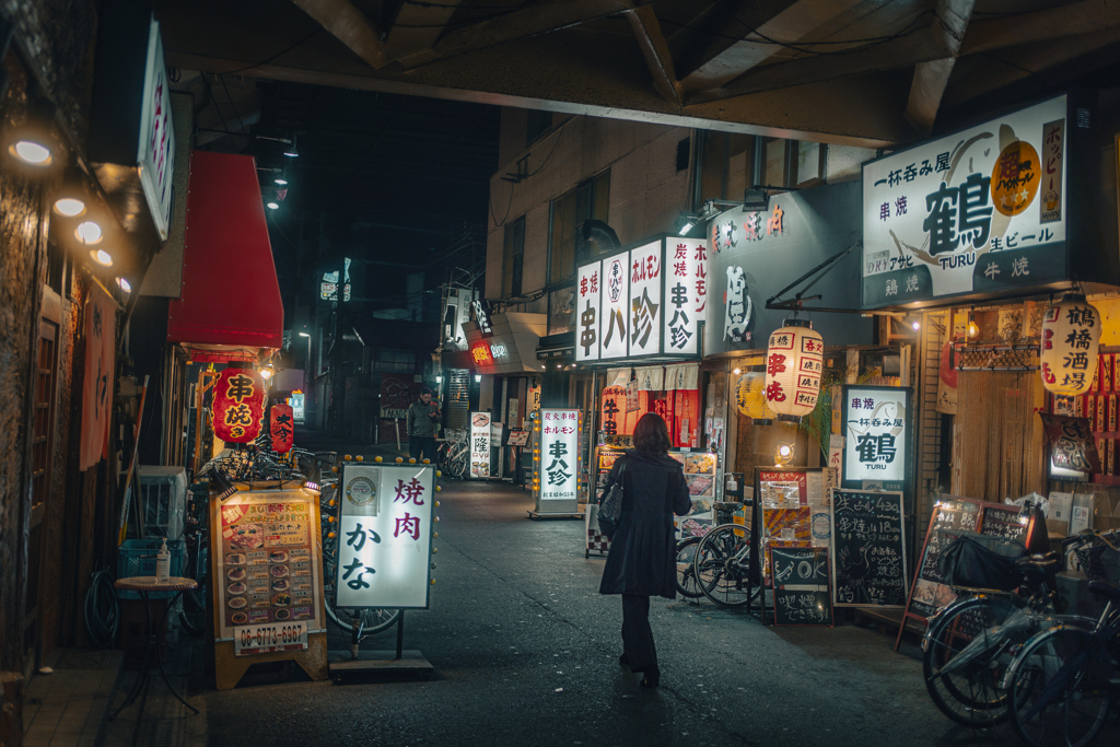 路地裏　１１１