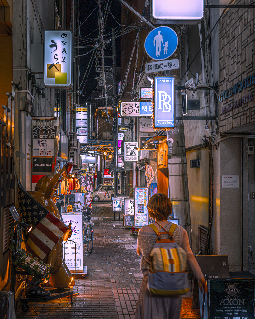 路地裏　１０５
