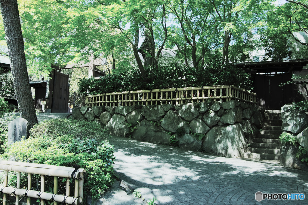 深大寺、東門