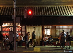 夜景　泥鰌を待つ人々