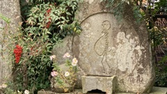 静けさを見守る人影