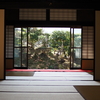 静寂の間から望む柴田氏庭園