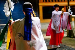 湯立神事(1) 巫女さんの髪飾り