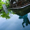 水の中の平和祈念像